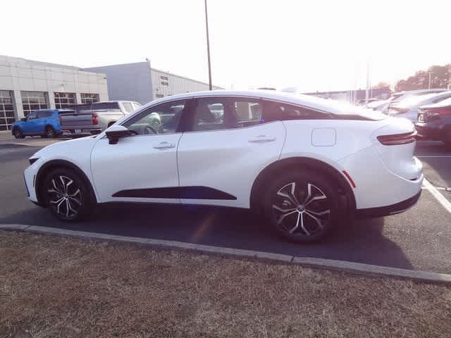 Thumbnail: 2023 Toyota Crown - 8