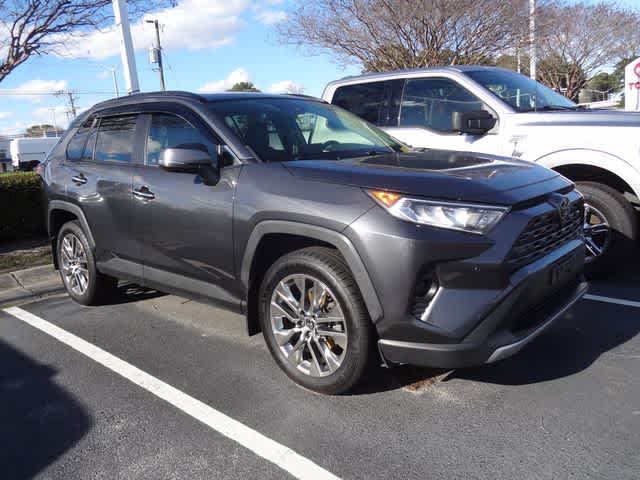 Thumbnail: 2021 Toyota RAV4 - 3