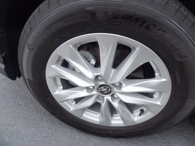 Thumbnail: 2025 Toyota Corolla Cross - 25