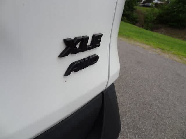 Thumbnail: 2021 Toyota RAV4 - 38