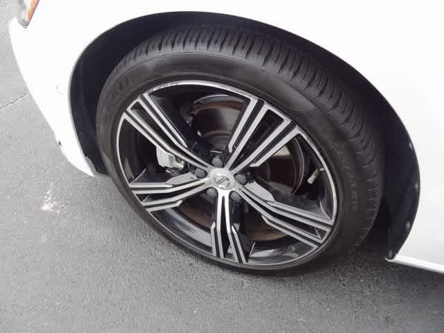 Thumbnail: 2021 Volvo S60 - 23