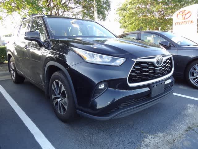 Thumbnail: 2020 Toyota Highlander - 3