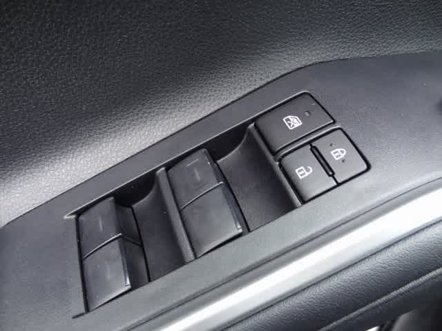 2024 Toyota Highlander LE 20