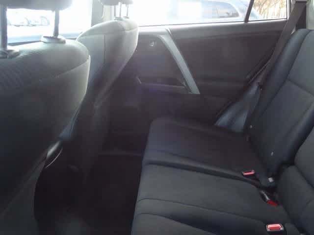 Thumbnail: 2017 Toyota RAV4 - 10