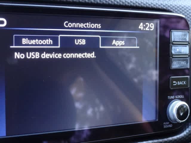 Thumbnail: 2023 Nissan Kicks - 22