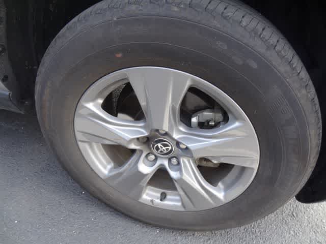 Thumbnail: 2025 Toyota RAV4 - 15