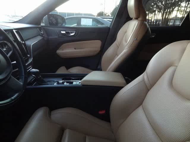 Thumbnail: 2021 Volvo XC60 - 9