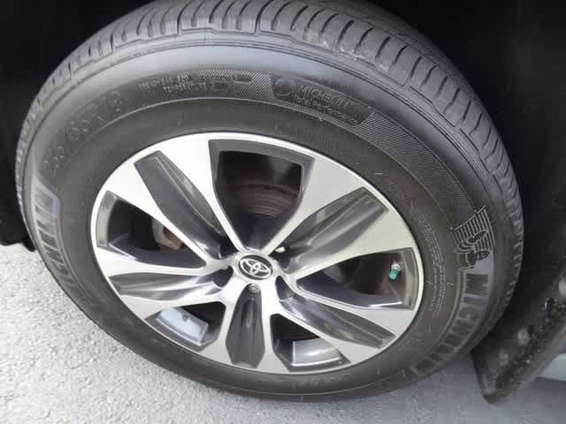 Thumbnail: 2021 Toyota Highlander - 13