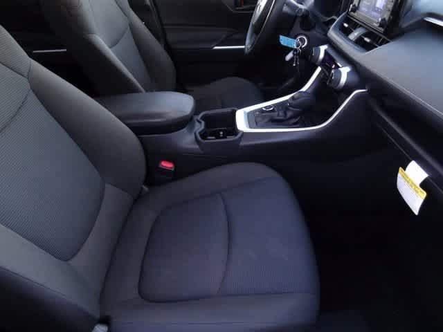 Thumbnail: 2022 Toyota RAV4 - 12