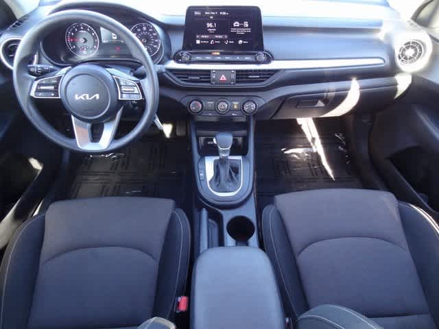 Thumbnail: 2024 Kia Forte - 10