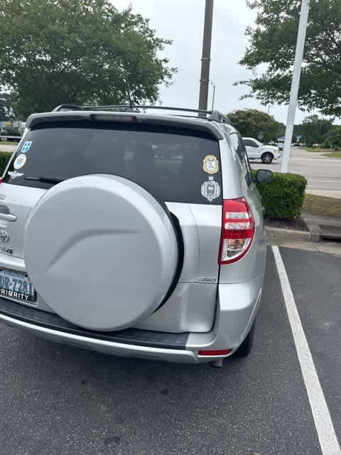 Thumbnail: 2012 Toyota RAV4 - 9