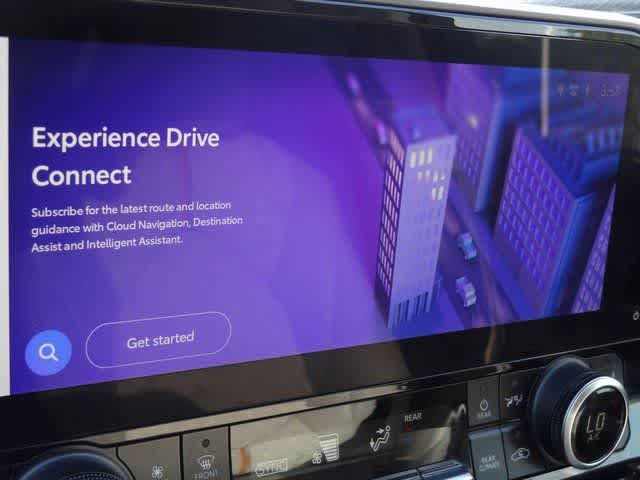 Thumbnail: 2023 Toyota Highlander - 32