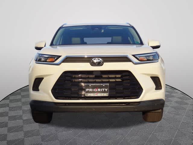 Thumbnail: 2024 Toyota Grand Highlander - 5