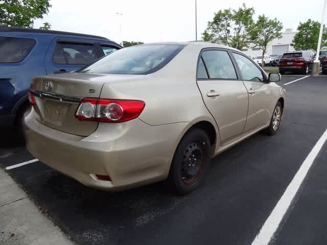 2012 Toyota Corolla LE 4