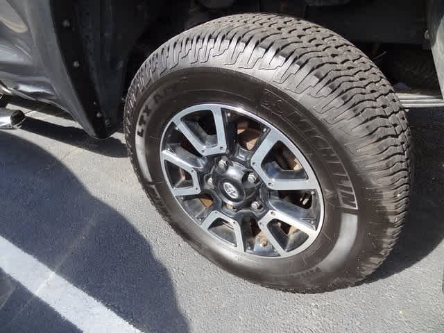 Thumbnail: 2015 Toyota Tundra - 15