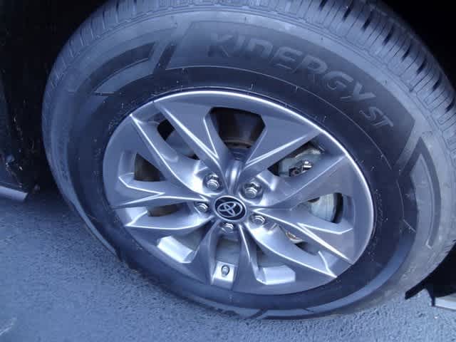 Thumbnail: 2022 Toyota Sienna - 15