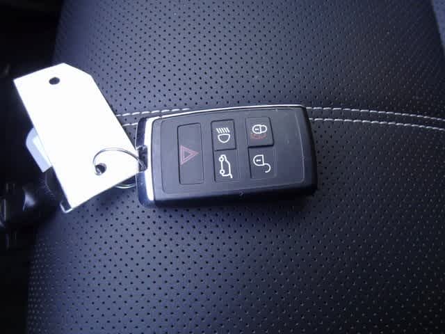 Thumbnail: 2021 Land Rover Range Rover Velar - 40