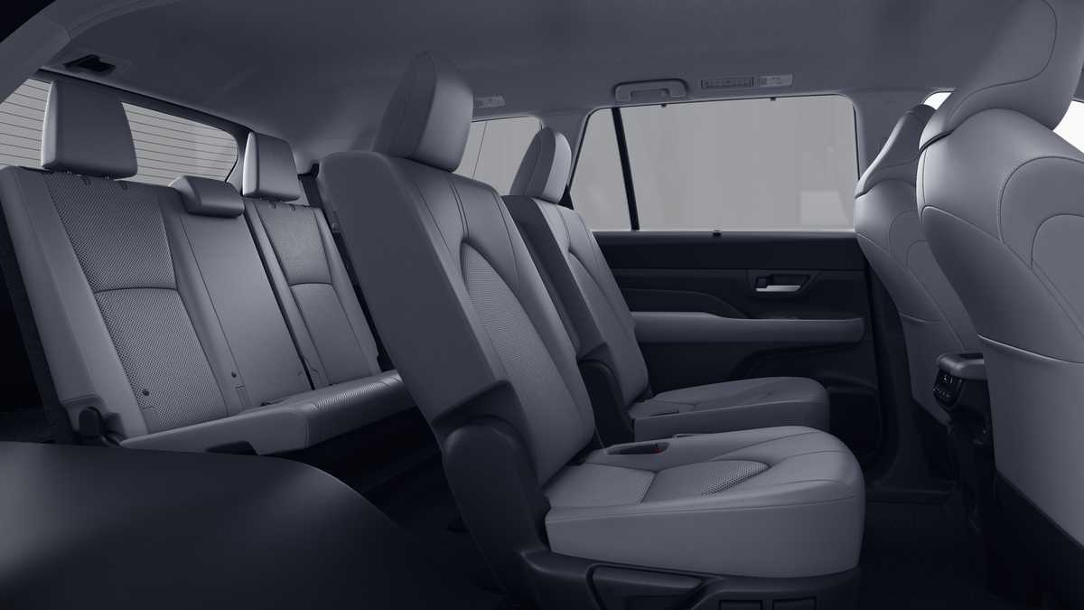 Thumbnail: 2026 Toyota Grand Highlander - 21