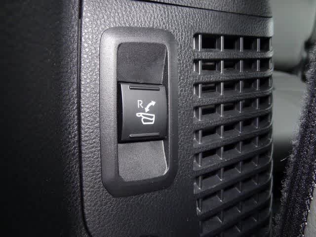 Thumbnail: 2023 Toyota Sequoia - 15