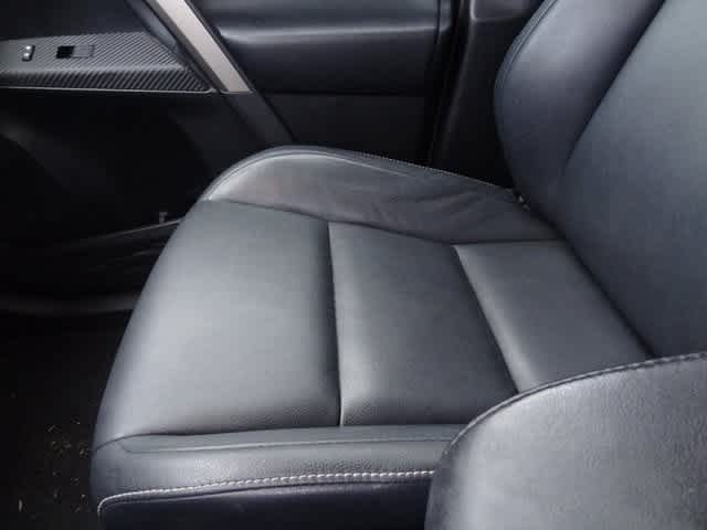Thumbnail: 2014 Toyota RAV4 - 13