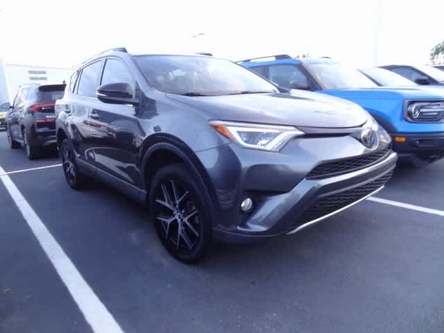 Thumbnail: 2018 Toyota RAV4 - 3
