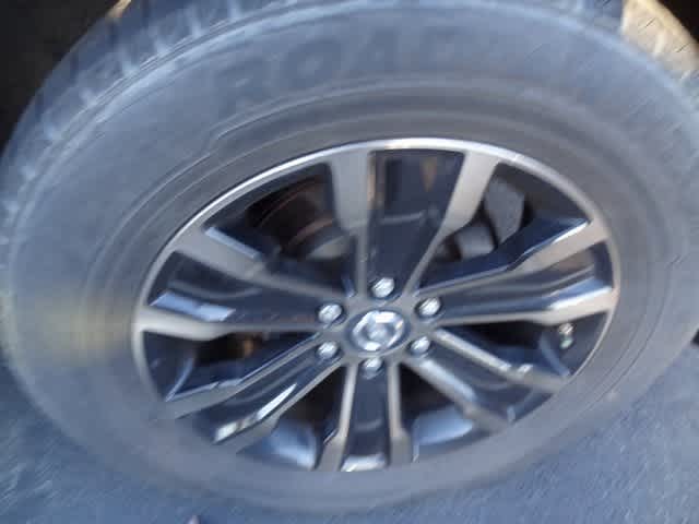 Thumbnail: 2017 Nissan Armada - 16