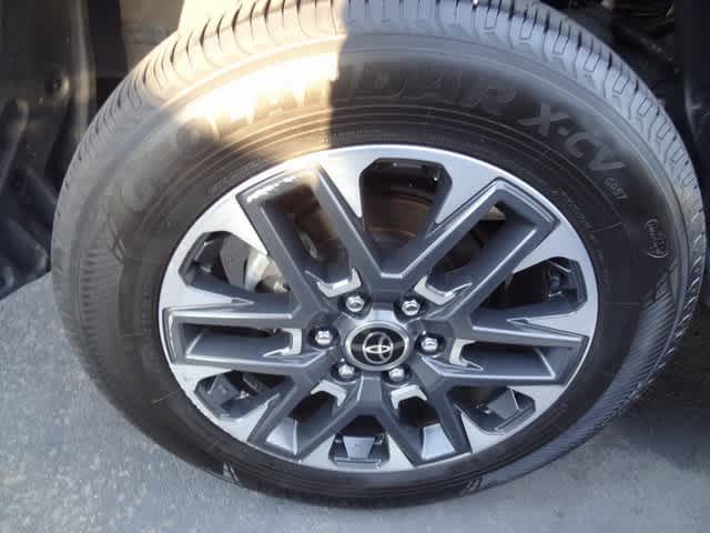 Thumbnail: 2024 Toyota Tundra - 14