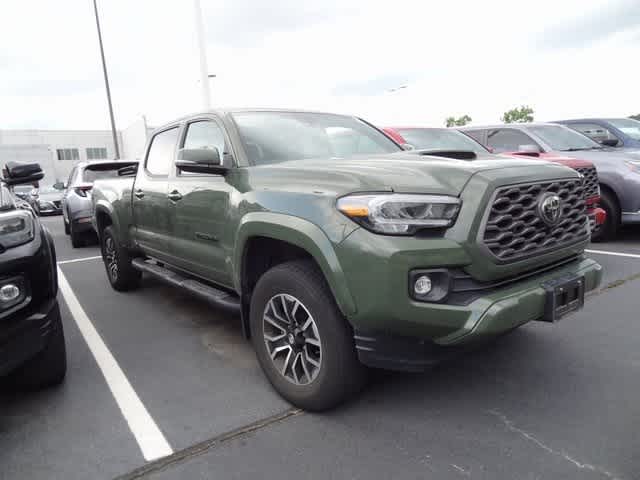 Thumbnail: 2022 Toyota Tacoma - 3