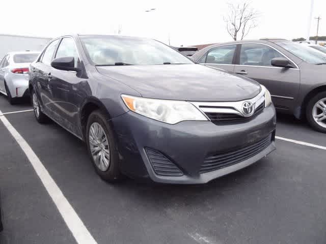 Thumbnail: 2014 Toyota Camry - 3