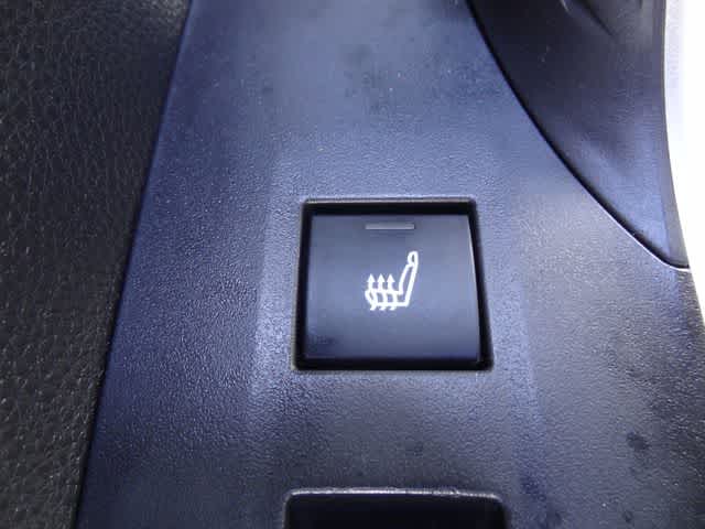 Thumbnail: 2021 Toyota RAV4 - 21