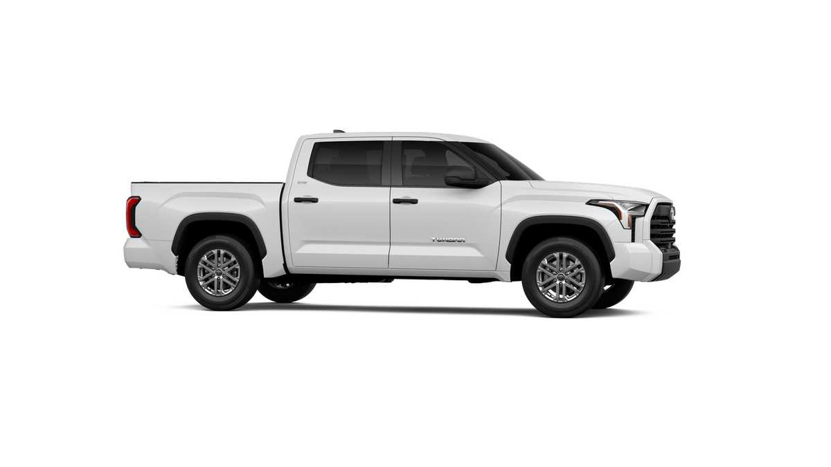 Thumbnail: 2025 Toyota Tundra - 13