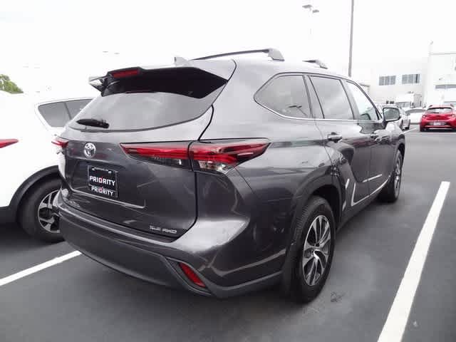 Thumbnail: 2024 Toyota Highlander - 4