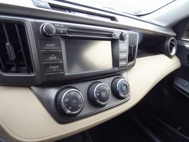 Thumbnail: 2013 Toyota RAV4 - 13