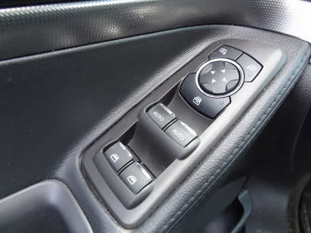 Thumbnail: 2015 Ford Explorer - 7