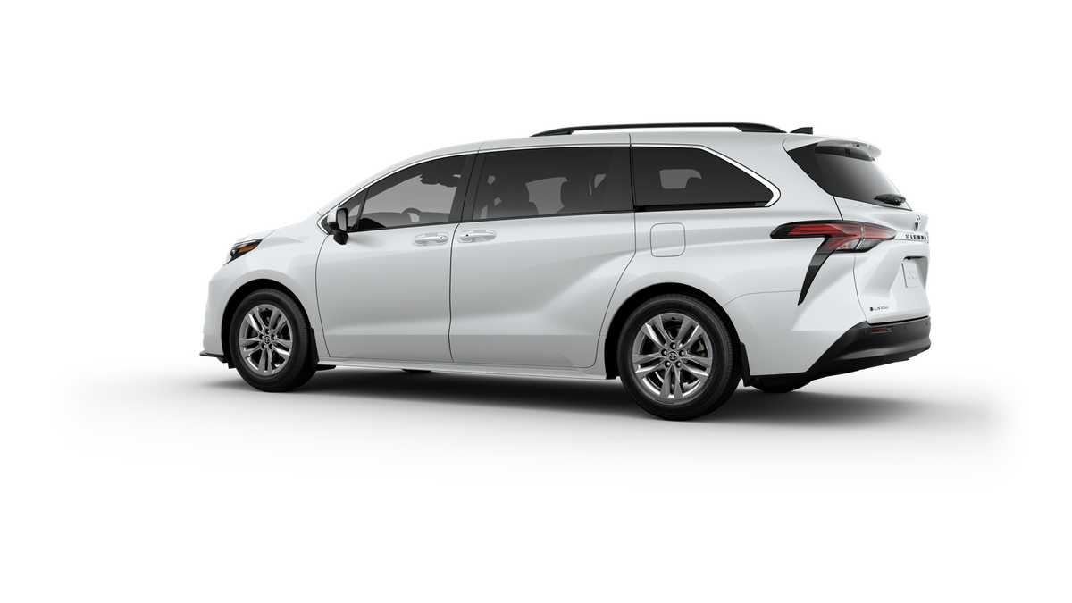 Thumbnail: 2025 Toyota Sienna - 5