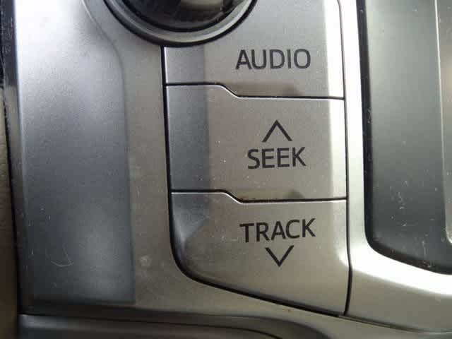 Thumbnail: 2013 Toyota 4Runner - 13