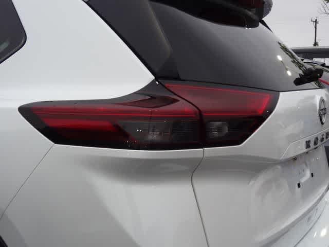 Thumbnail: 2025 Nissan Rogue - 22
