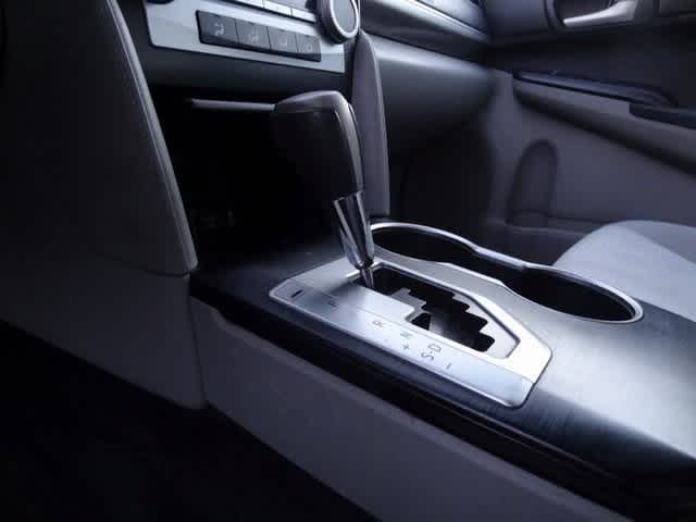 Thumbnail: 2012 Toyota Camry - 14