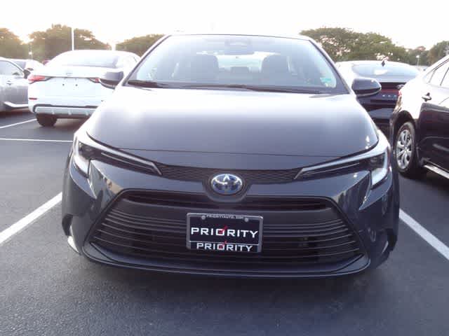 Thumbnail: 2025 Toyota Corolla - 2
