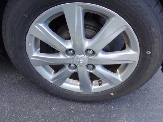 Thumbnail: 2015 Toyota Yaris - 7