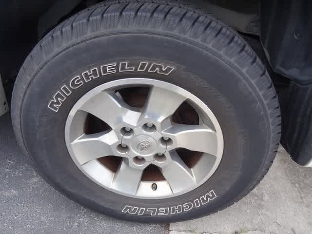 Thumbnail: 2013 Toyota 4Runner - 24