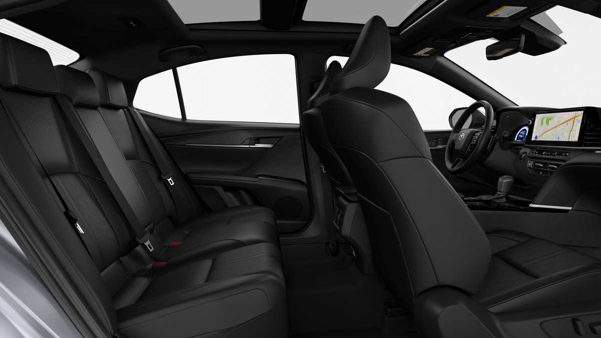 Thumbnail: 2025 Toyota Camry - 21