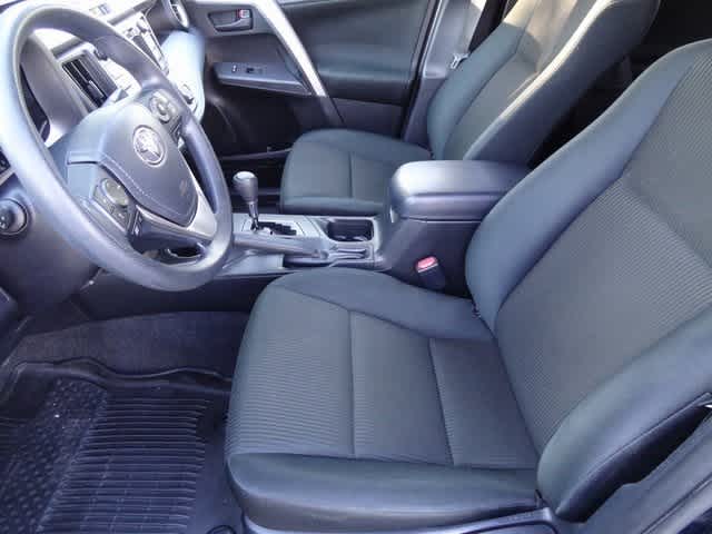 Thumbnail: 2018 Toyota RAV4 - 6