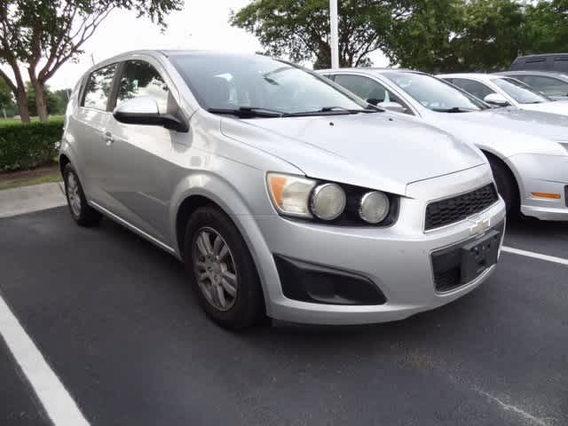 Thumbnail: 2014 Chevrolet Sonic - 3