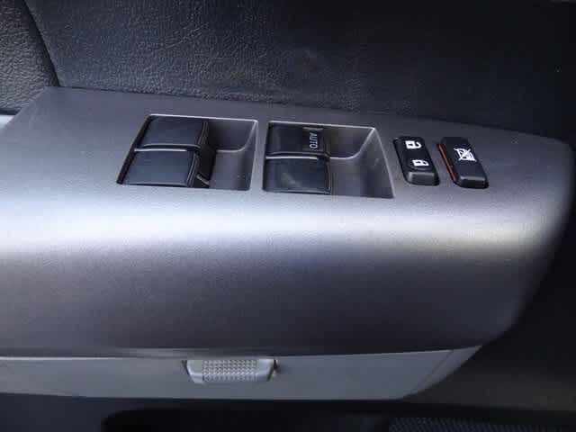 Thumbnail: 2012 Toyota Tundra - 10