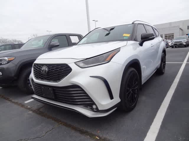 Thumbnail: 2023 Toyota Highlander - 1