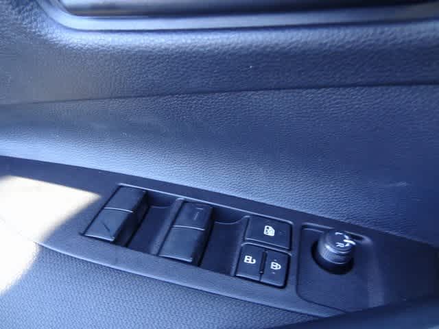 Thumbnail: 2025 Toyota Corolla - 8