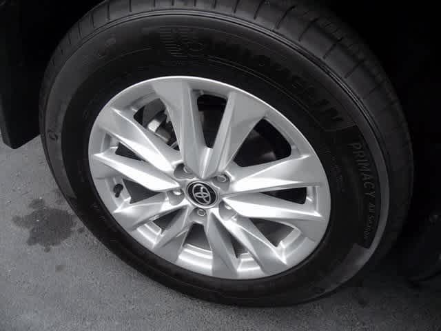 Thumbnail: 2025 Toyota Corolla Cross - 21