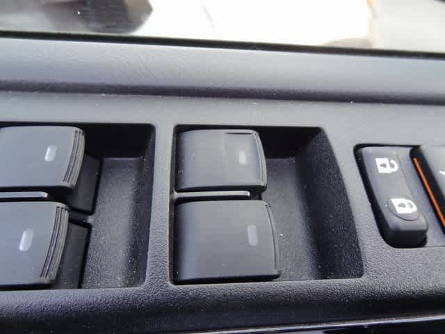 Thumbnail: 2023 Toyota 4Runner - 9