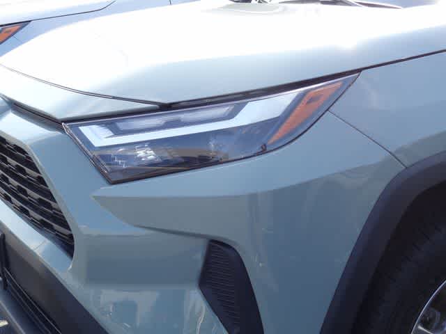 Thumbnail: 2023 Toyota RAV4 - 17
